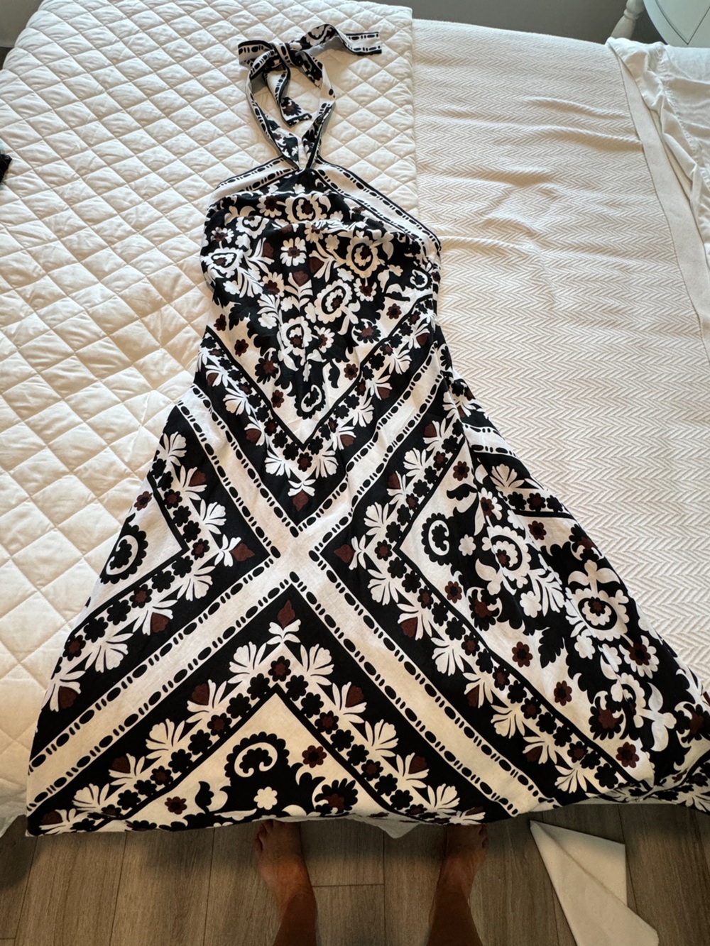 Ann Taylor Black, White & Brown Patterned dress.